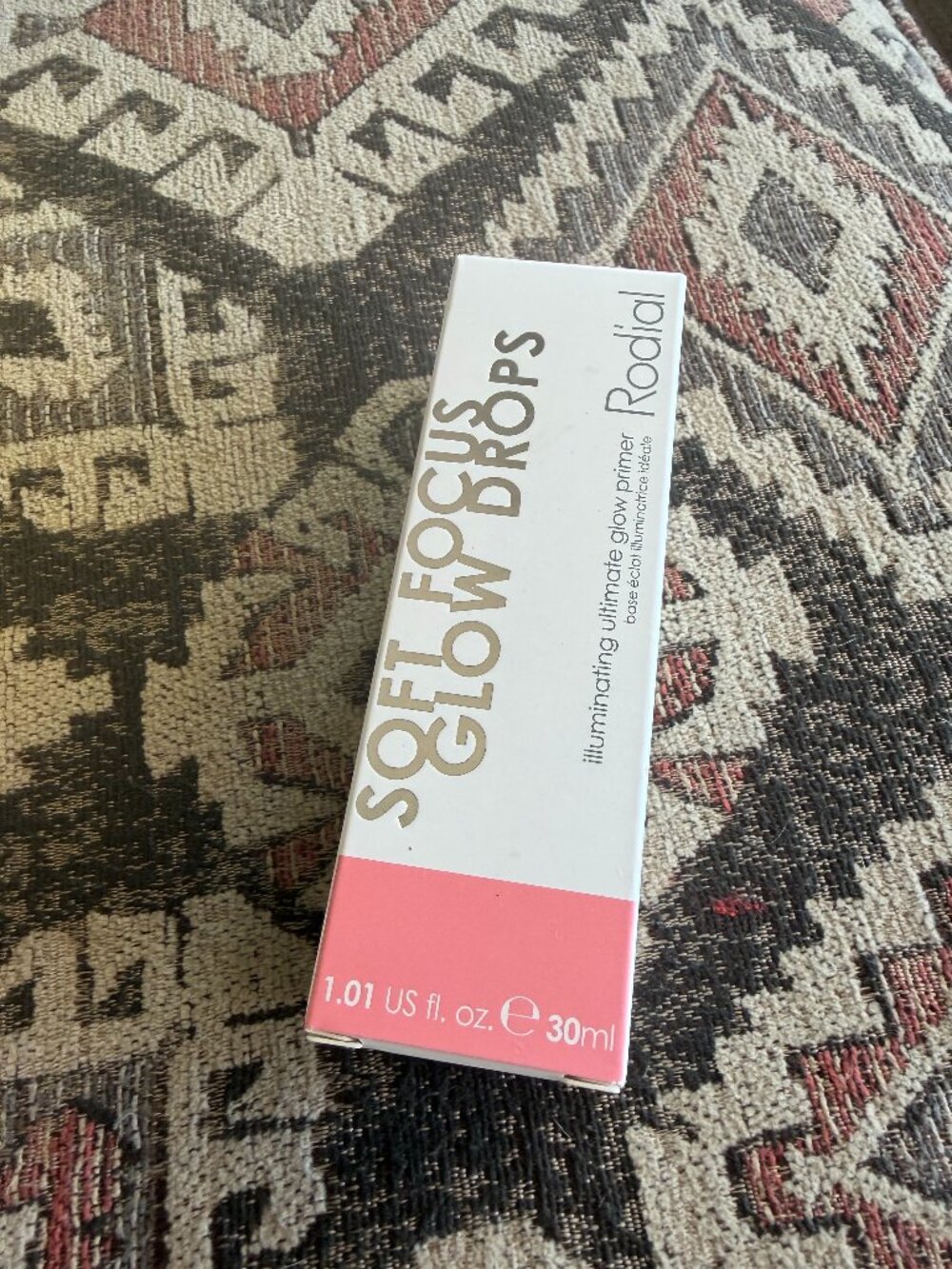 Soft Focus Glow Drops illuminating ultimate glow primer